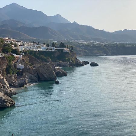 Apartamento Terraza Al Mar, Nerja Zewnętrze zdjęcie